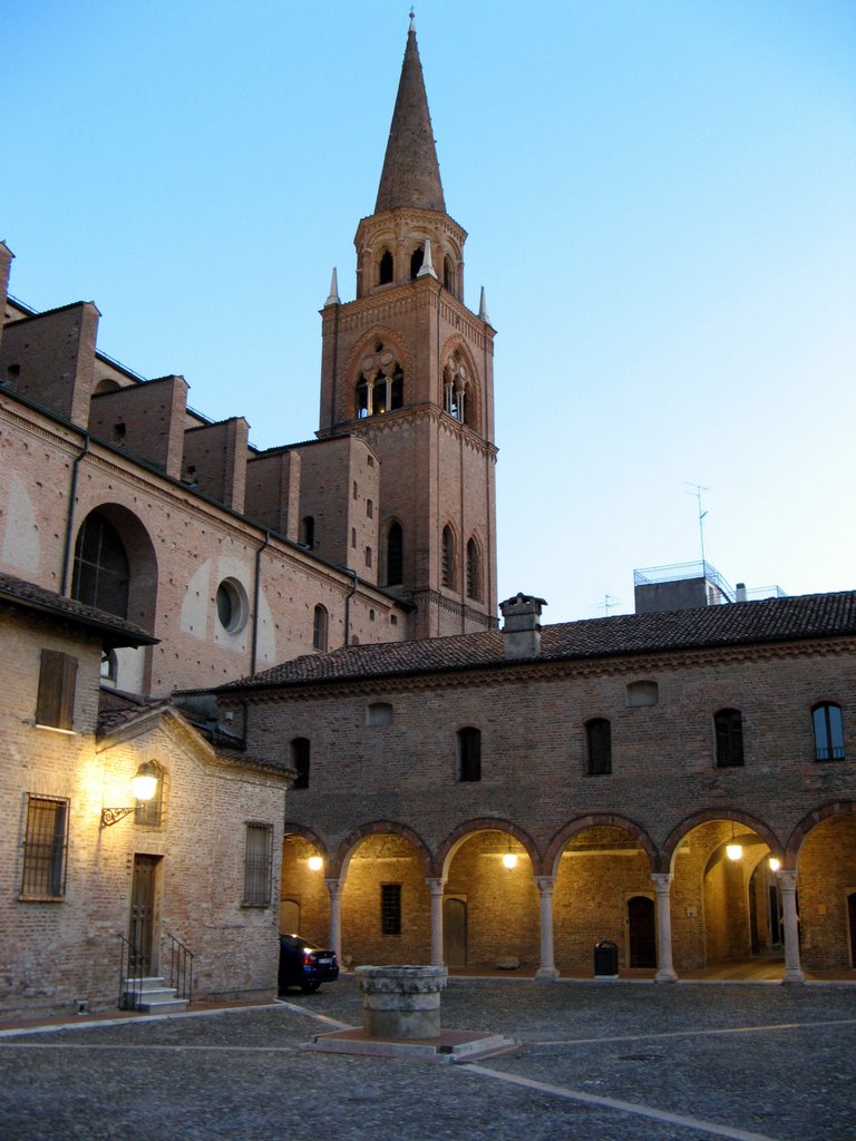 Mantova, scorcio serale di S.Andrea