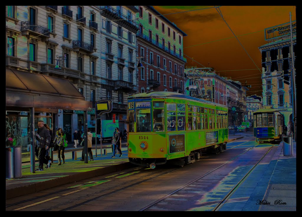La fermata del tram in Cadorna{Contest November 10} by makis_rom