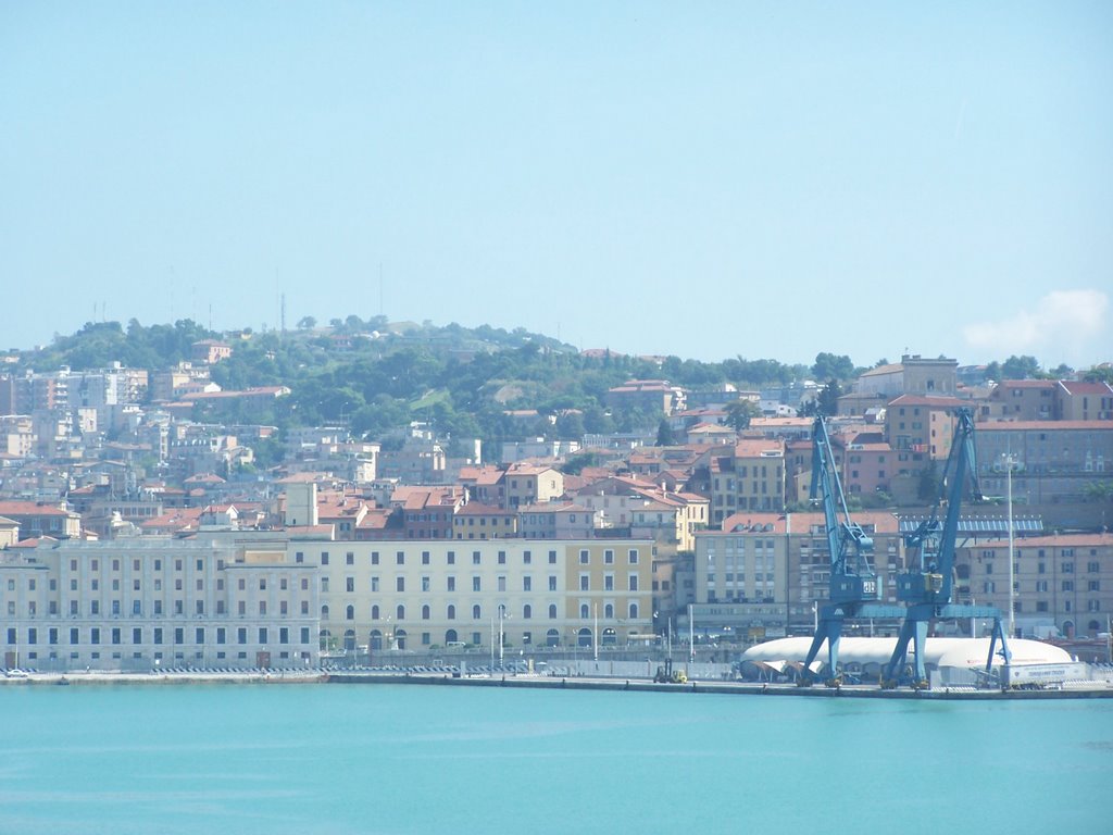 ANCONA -- http://profiles.pathfinder.gr/GKARD69