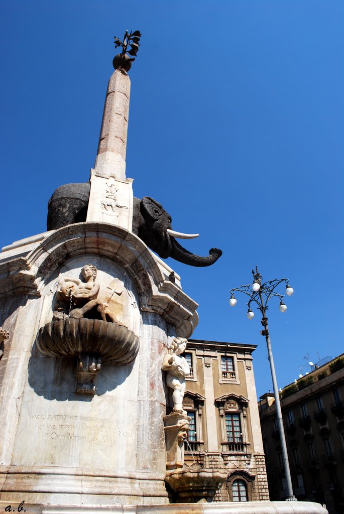 fontana dellelefante - catania