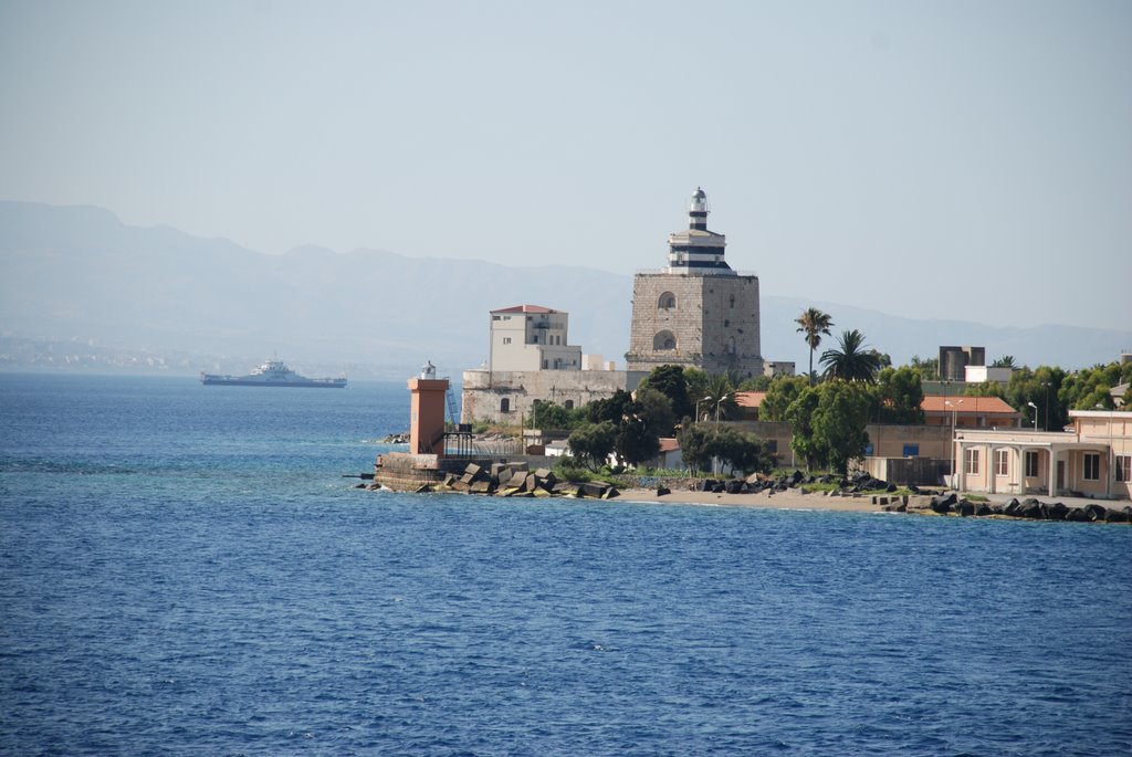 La Lanterna della Falce di San Raineri (Montorsoli)