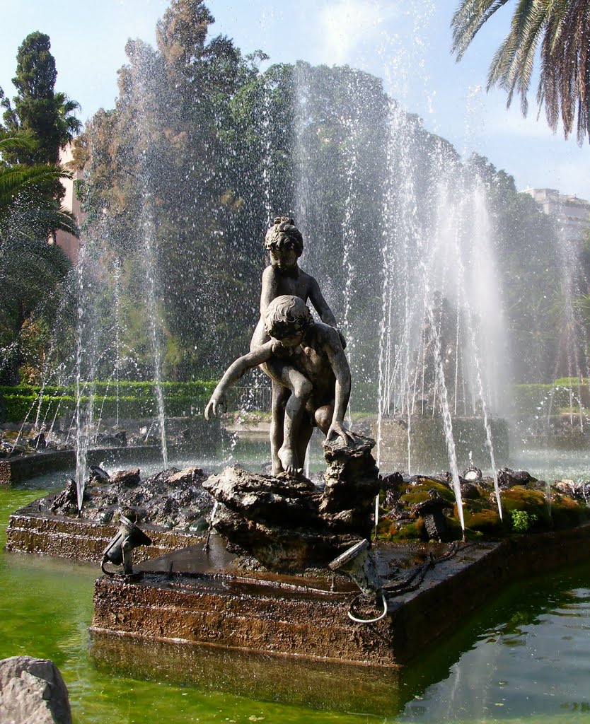 Palermo, Giardino Inglese: "Bambini che giocano tra gli scogli" di Mario Rutelli