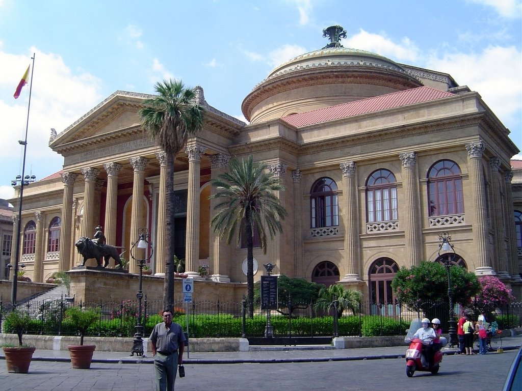 ITALIA Sicilia, Plaza de Verdi Teatro Massimo Palermo