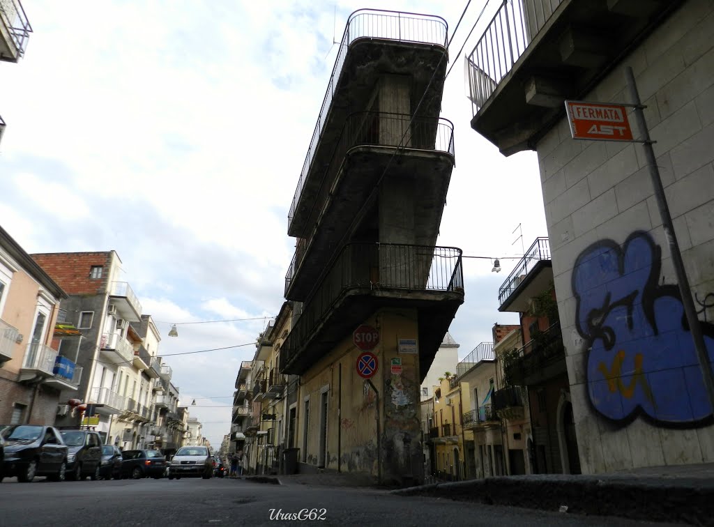 Casa a tre piani...