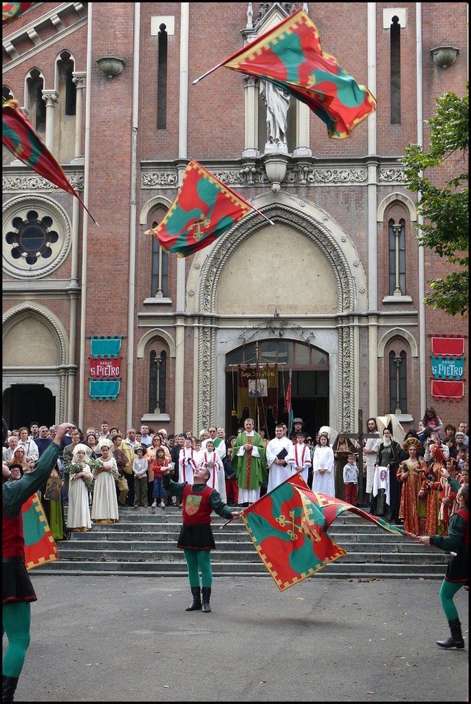 Palio di Asti 2008 - Sbandieratori del quartiere San Pietro