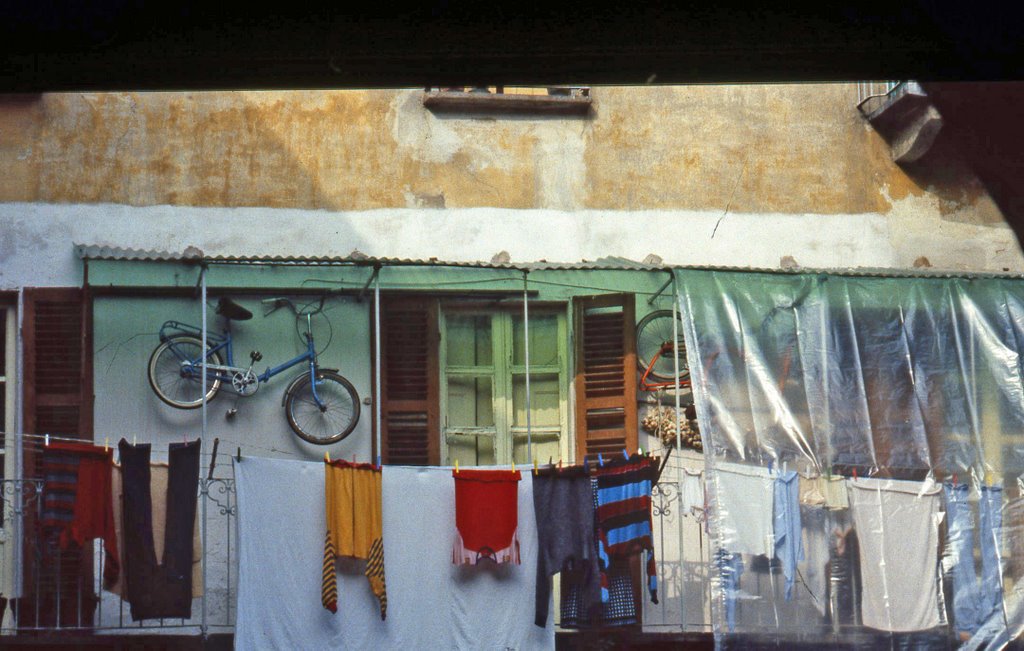 Vecchia casa di ringhiera