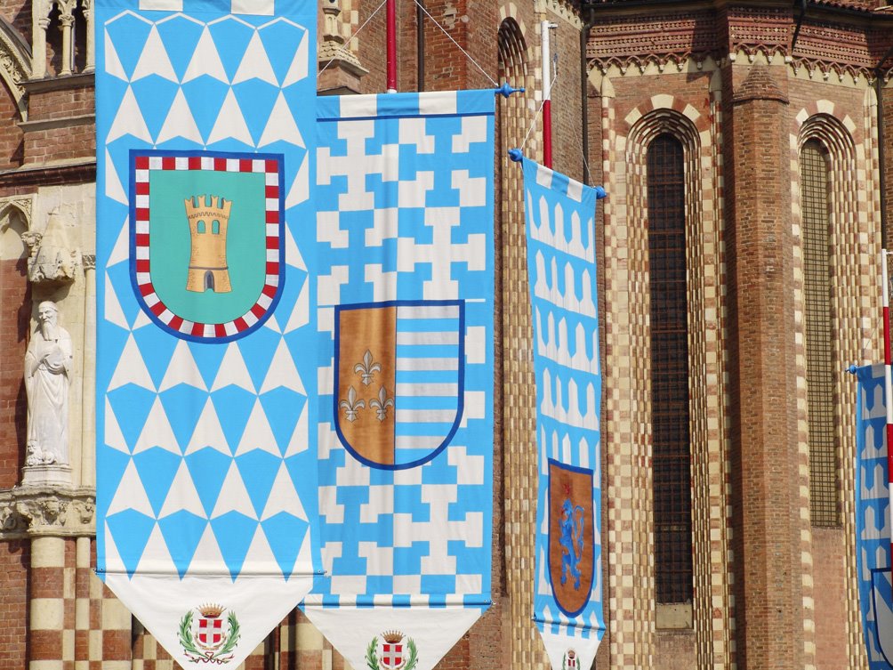 Stendardi, Palio di Asti, Asti piazza Cattedrale di San Giovanni, 16 settembre 2007
