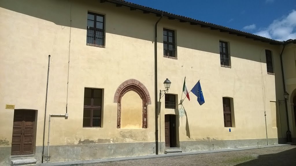 Le scuole presso il castello di Moncucco T. (AT)