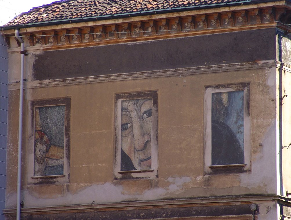 Losservatore, palazzo Avogadro di Casanova già convento degli eremitani ora Pugliese Levi, secc. XVIII - XIX , Vercelli, febbraio 2009