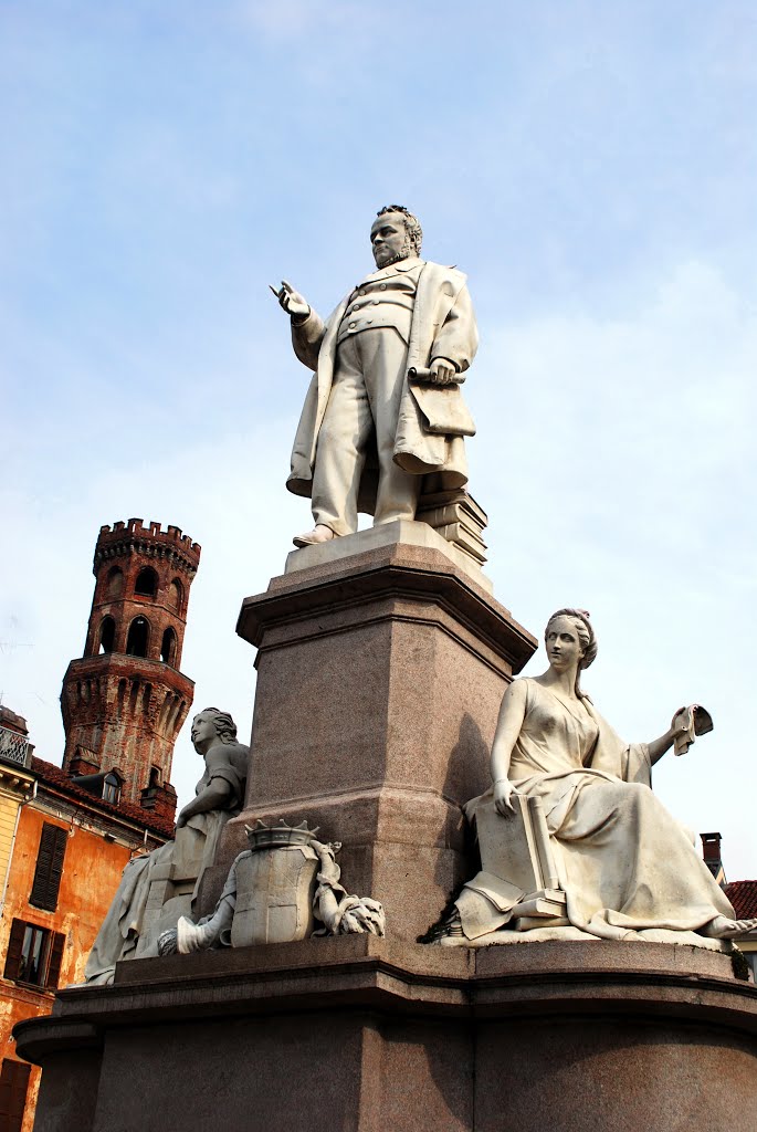 vercelli - piazza cavour