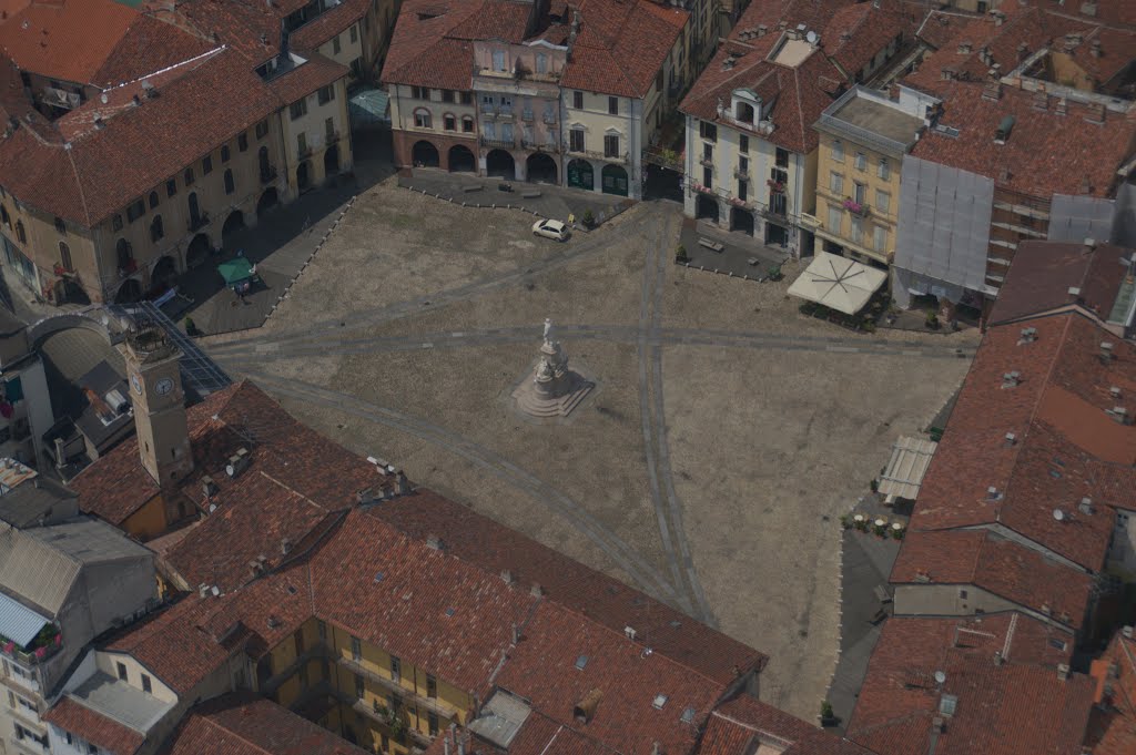 Piazza Cavour - aerial shot