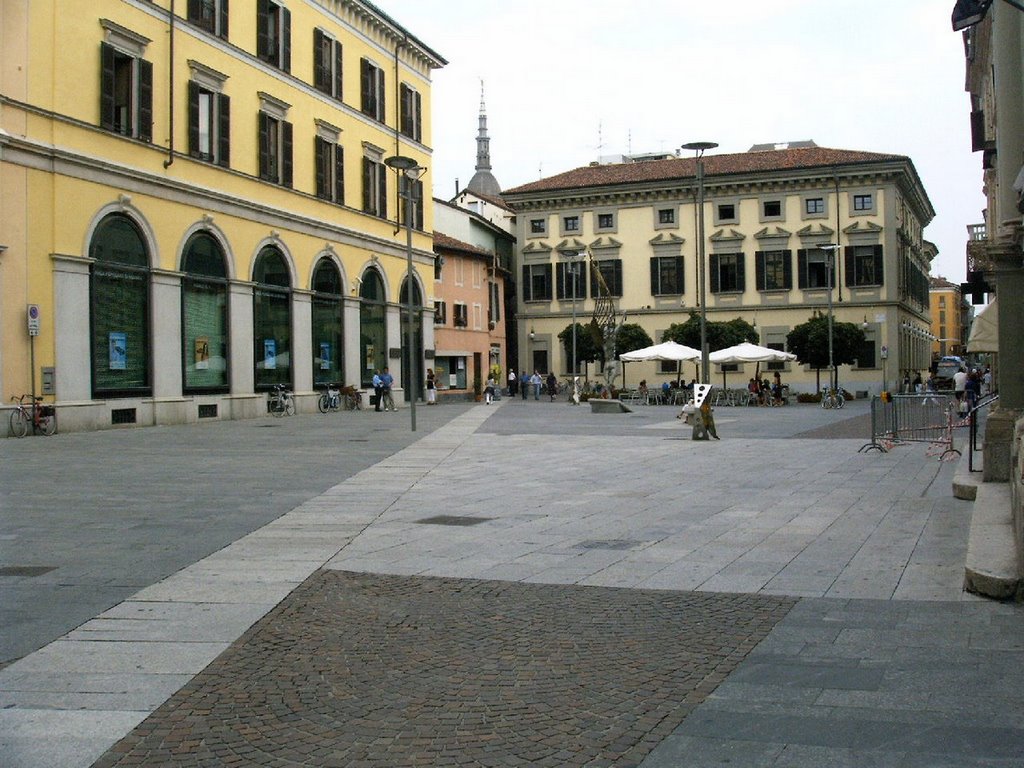 Novara Piazza Antonio Gramsci