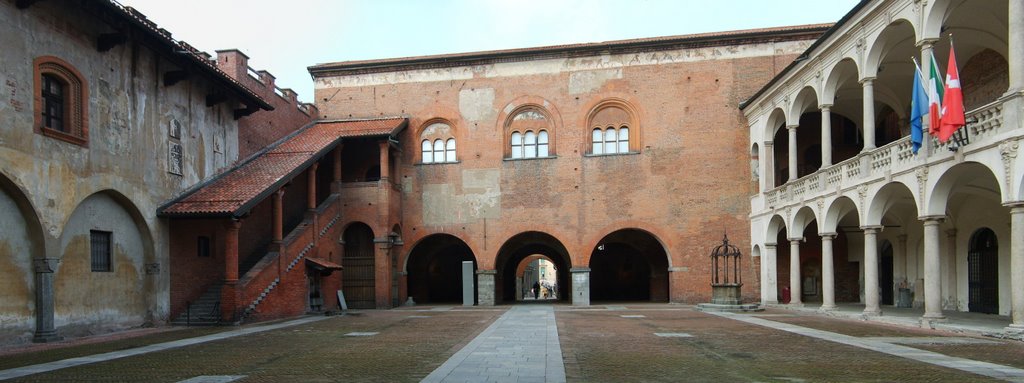 Broletto di Novara