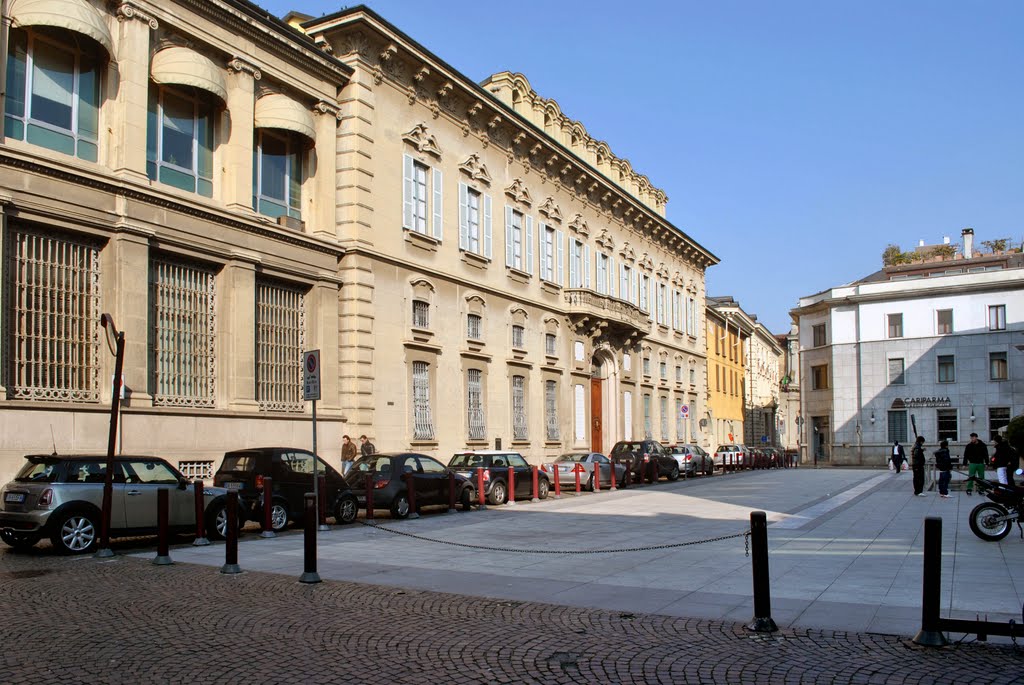Novara - Palazzo Bellini