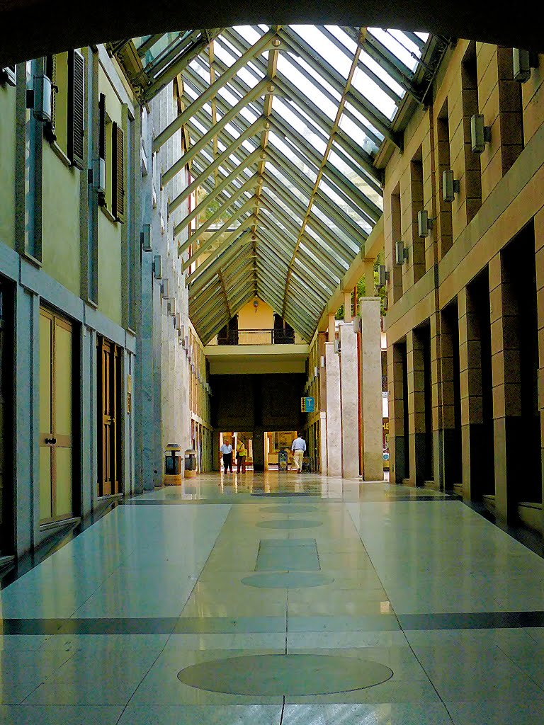 Novara - Corso Italia - Galleria dei Portici (02)