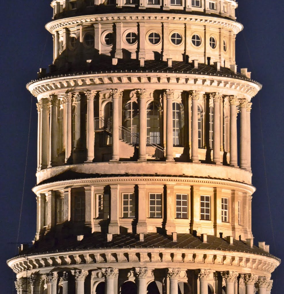 NOVARA: La cupola di S.Gaudenzio in notturna