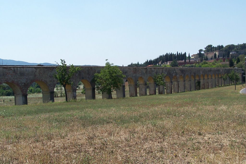acquedotto vasariano - arezzo