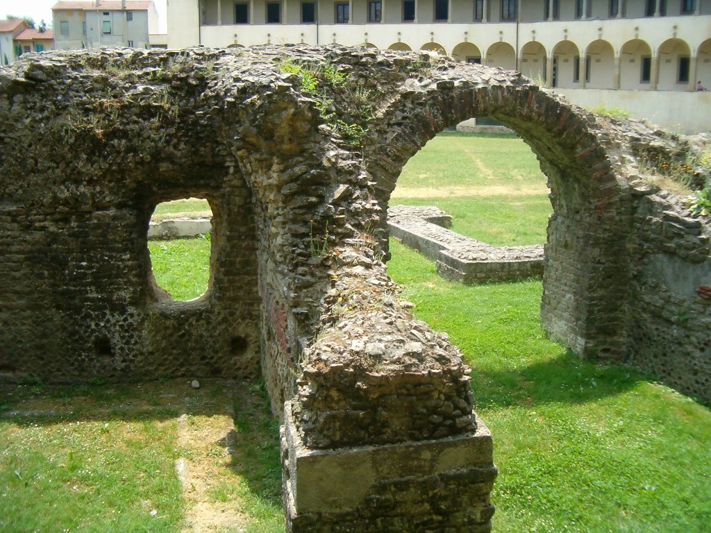 Arezzo, anfiteatro romano