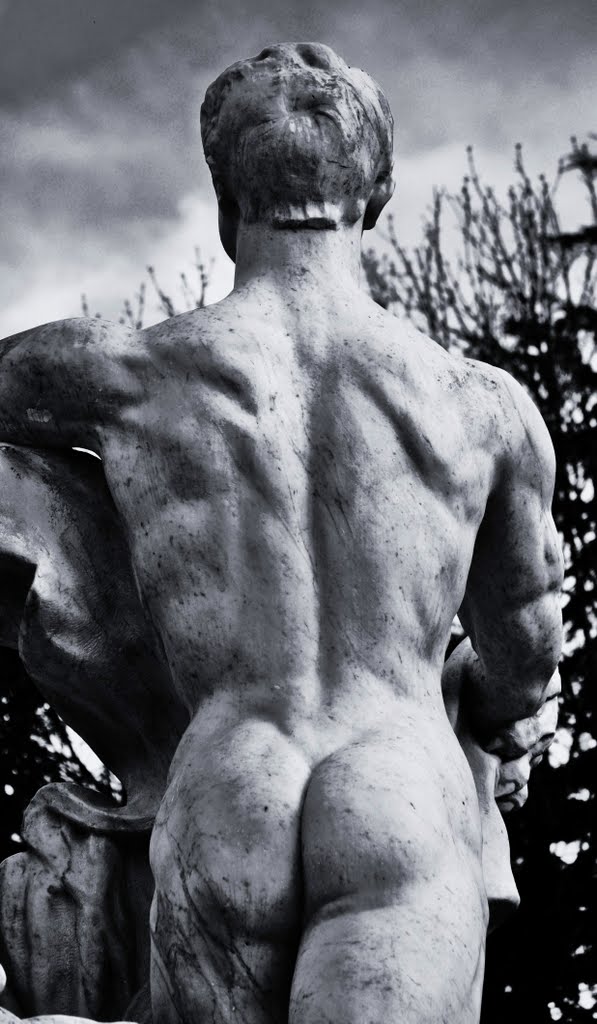 BODYBUILDER... Shaped by time and.... sculptor!!