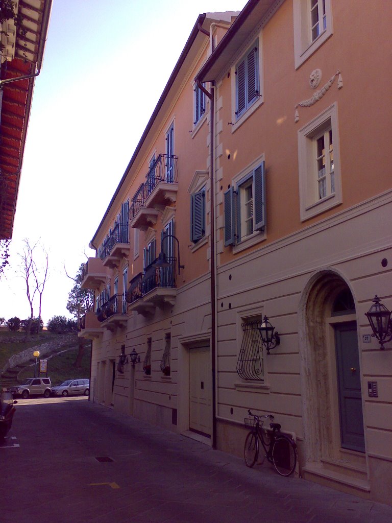 Ex Hotel leon dOro. Pregevole edificio