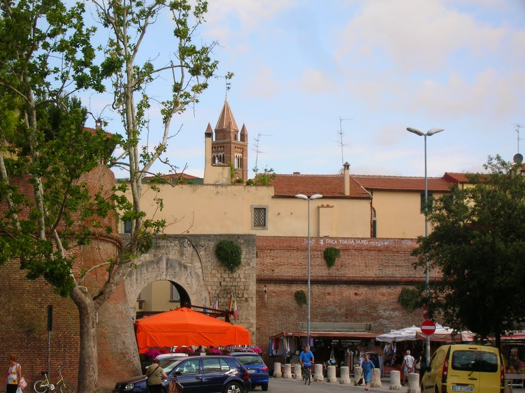 La porta delle mura a Grosseto