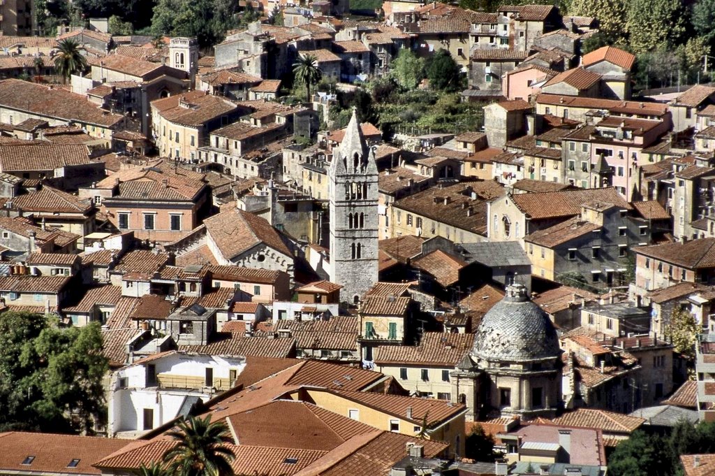 CARRARA