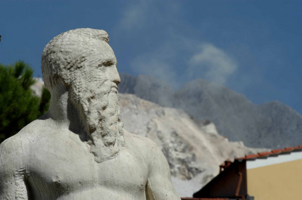 Carrara - view to stone pits