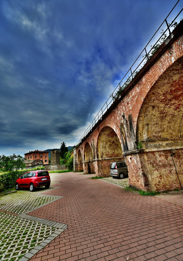 Carrara - ponte vecchia ferrovia marmifera