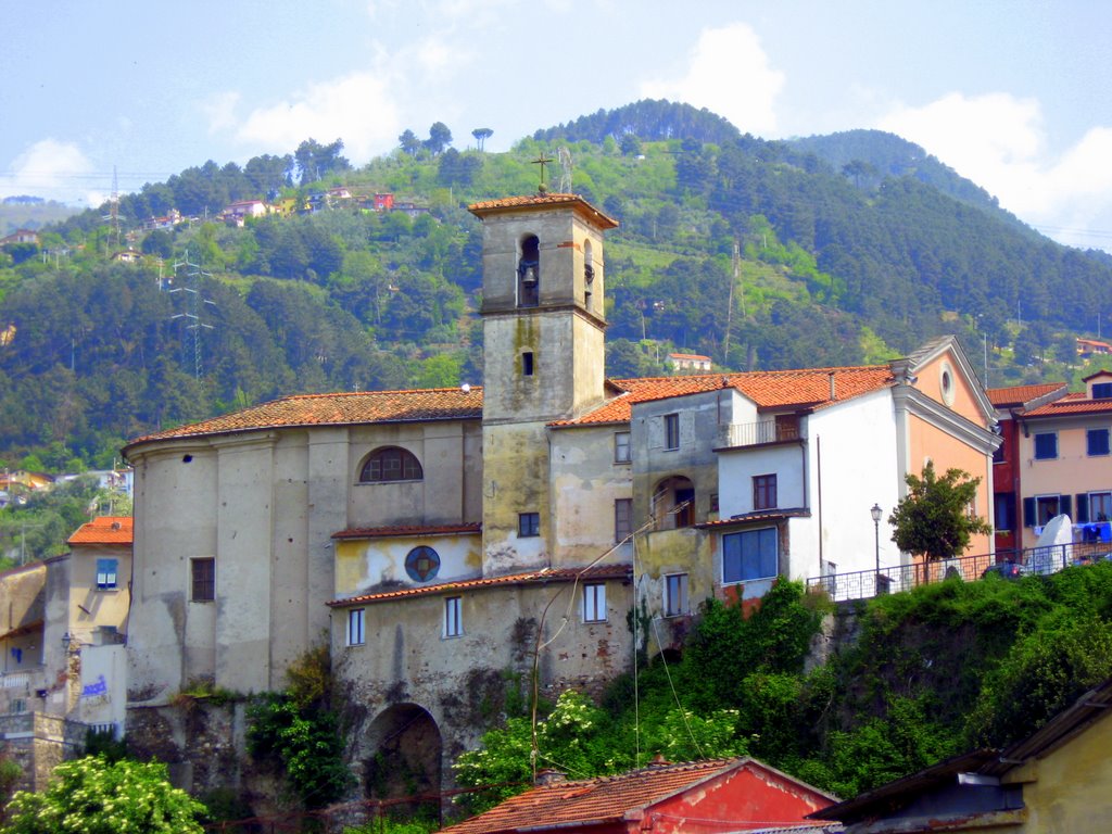 Massa, la chiesa di San Martino