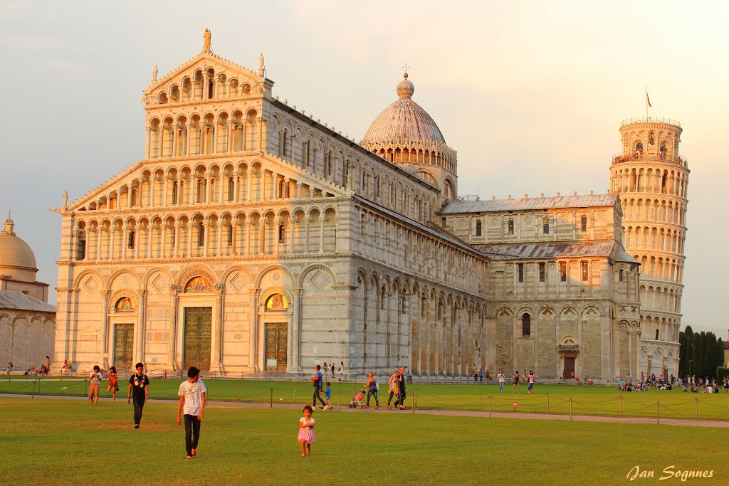 Evening at Piazza dei Miracoli - Pisa, Toscana, Italy
