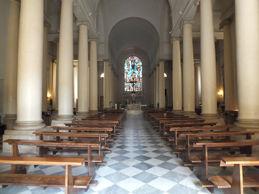 Poggibonsi - Interno della chiesa di S.Maria Assunta - 20-7-2014