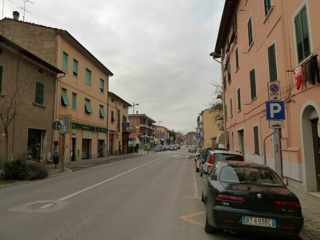 Poggibonsi: Un bel luogo ma in parte deturpato „www.archicultura.ch“