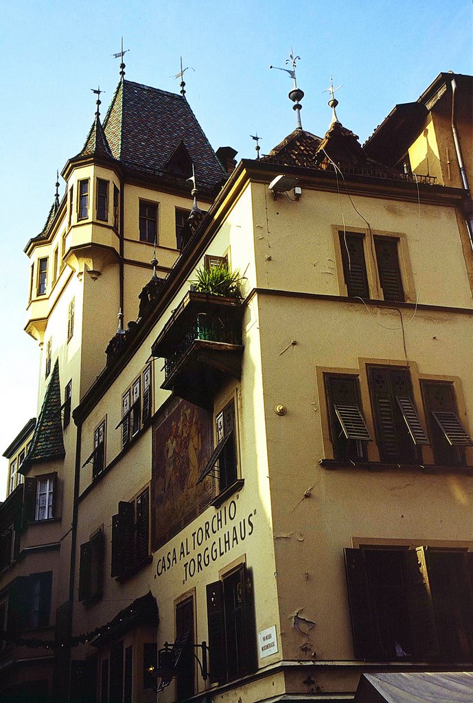 Bolzano, casa al torchio, dicembre 2001