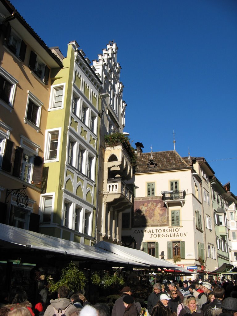 Piazza delle Erbe, Casa al torchio, Bolzano - Bozen