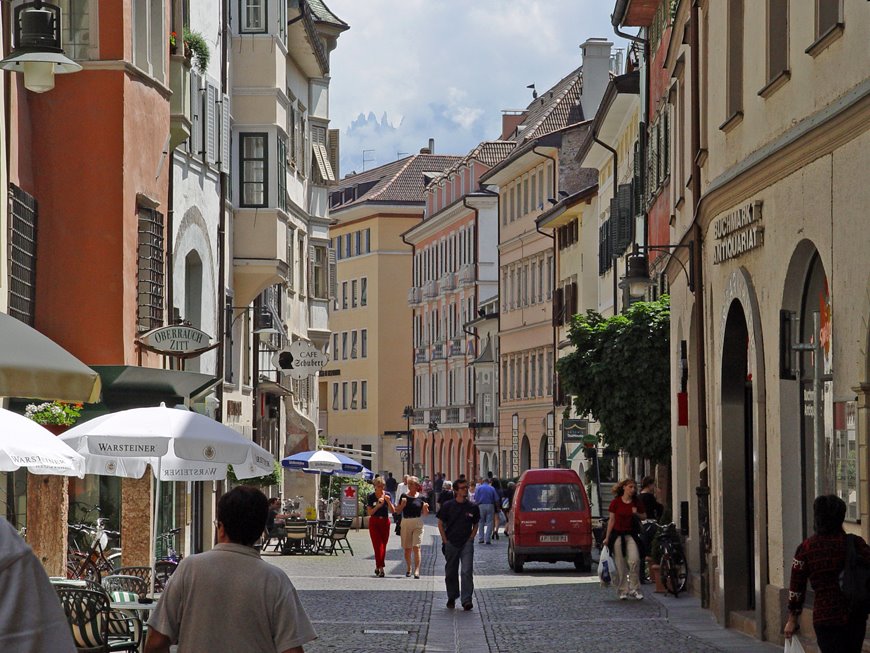 Bolzano, Via Dei Portici