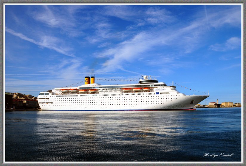 Trieste * Costa Classica - Gigantesca leggiadria