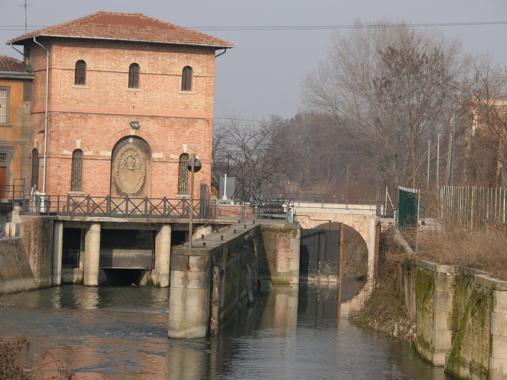 Casa di Manovra del Sostegno "Battiferro", Canale Navile