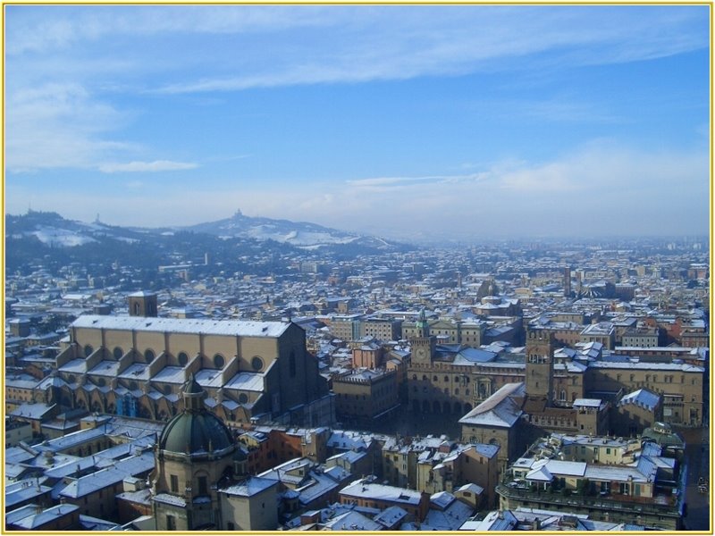 Bologna - Snow on Piazza Maggiore