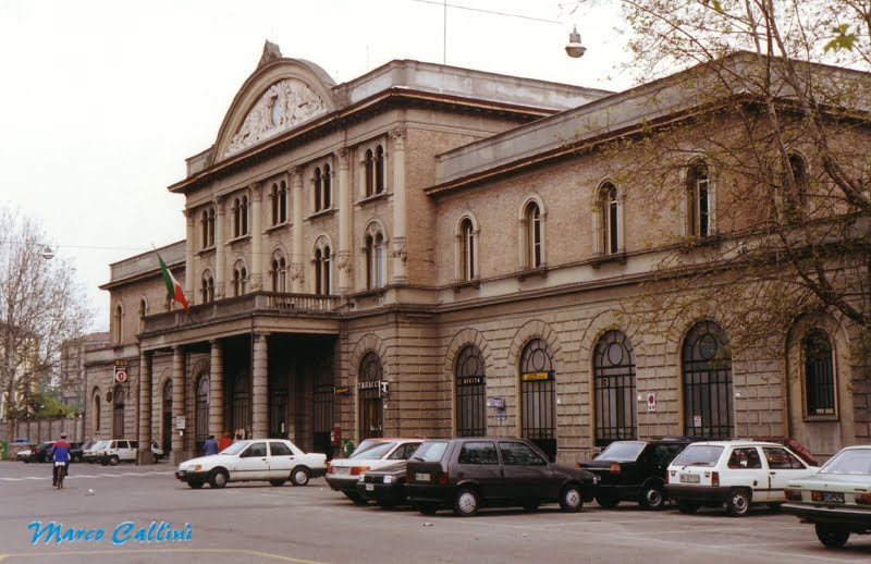 Stazione di Modena Piazza Manzoni (lato esterno) MC1991