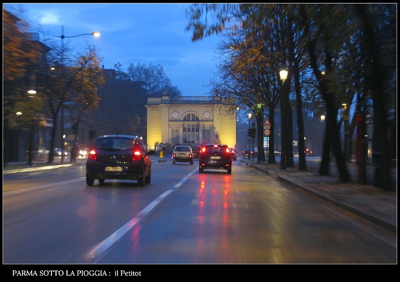 Parma: il Petitot sotto la pioggia
