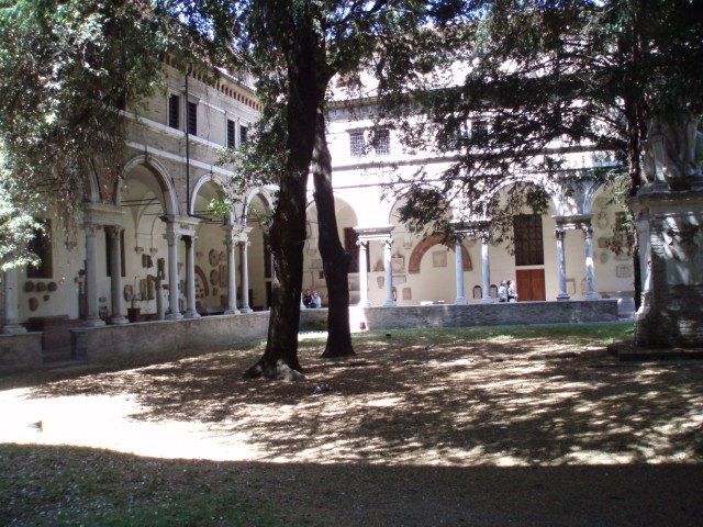 ravenna chiostro