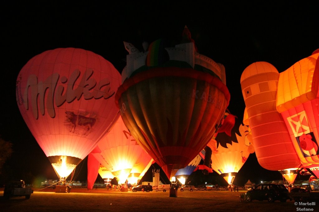 Ferrara ballons festival 08 - Night glow 04