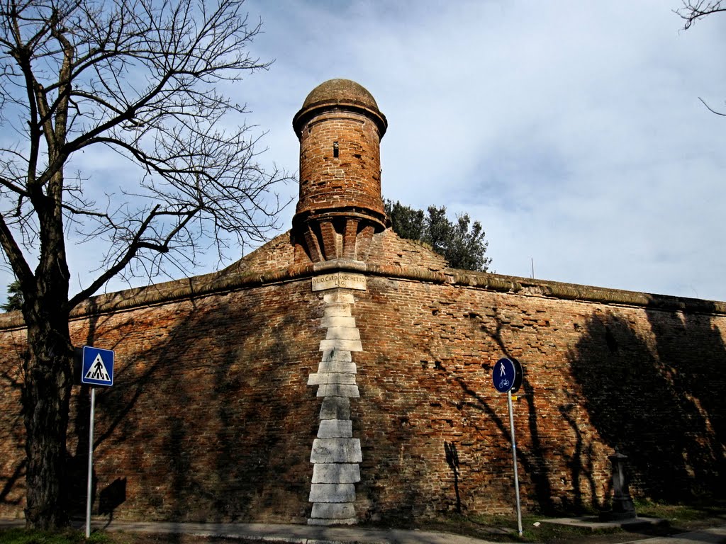 Le mura Estensi -  Garitta di vedetta