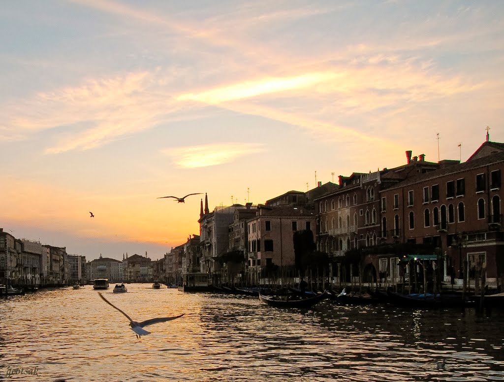 Romantic evening.. Venice, Italy.. by geotsak {Honorable mention April 11}
