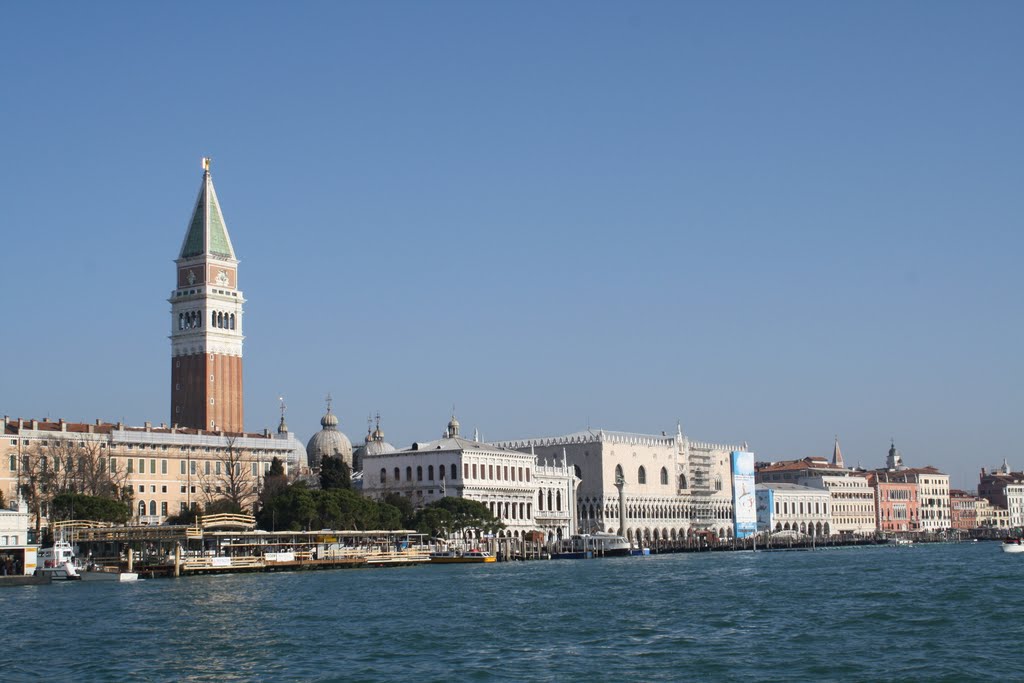 Campanile. Sestiere San Marco.