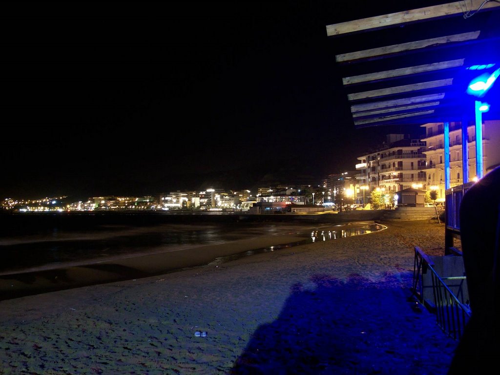 Spiaggia di notte