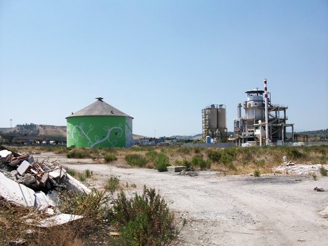 Le industrie abbandonate di Crotone. Ghost factory in south of Italy