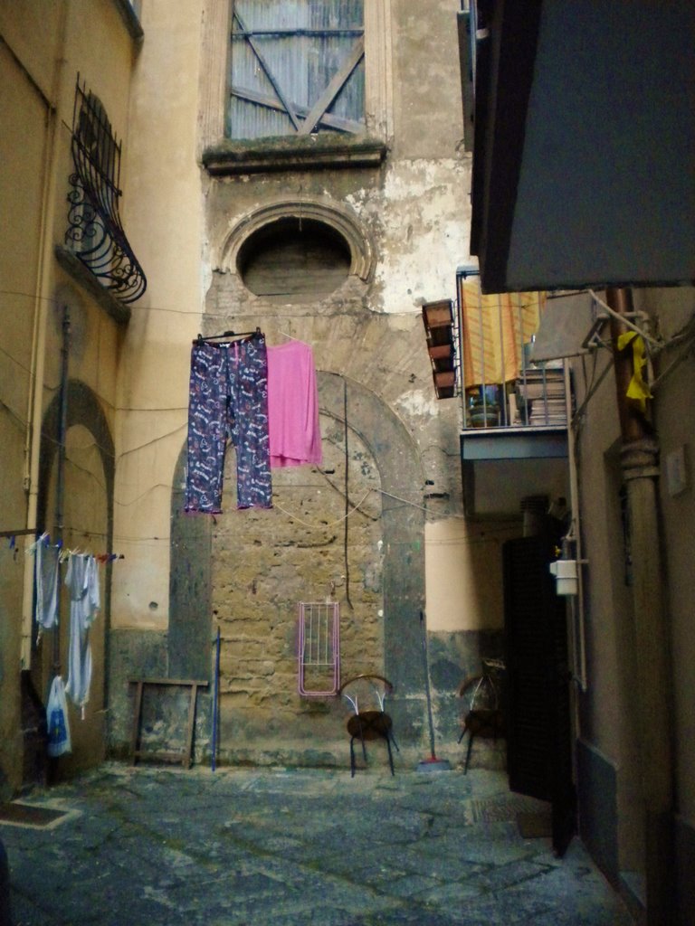 Napoli,  Vico Volpicelli