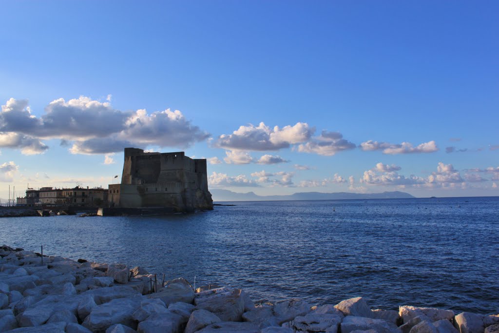 Castel dellOvo , Naples