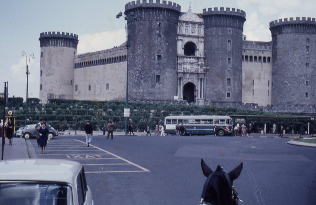 1961 5 Napoli, Piazza Municipio e Maschio Angioino